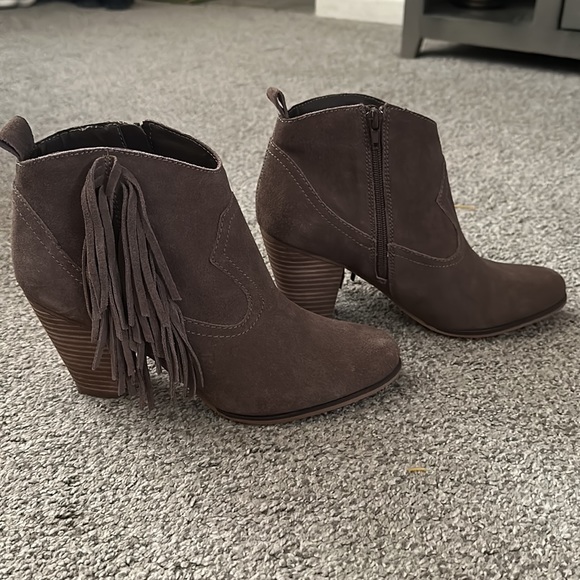 Steve Madden booties - Picture 3 of 7